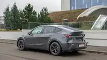 2026 Tesla Modell Y Standard