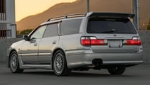 Nissan Stagea bei Cars & Bids