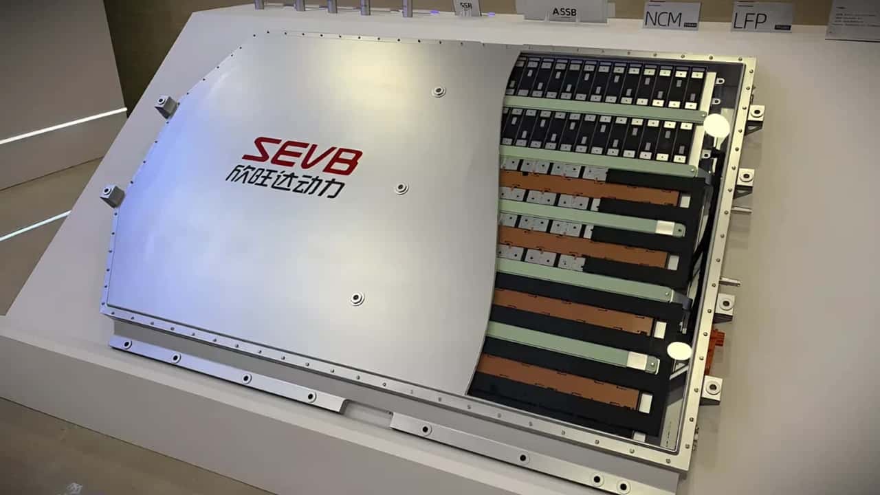 Carro elétrico pode recarregar em 9 minutos com nova bateria chinesa