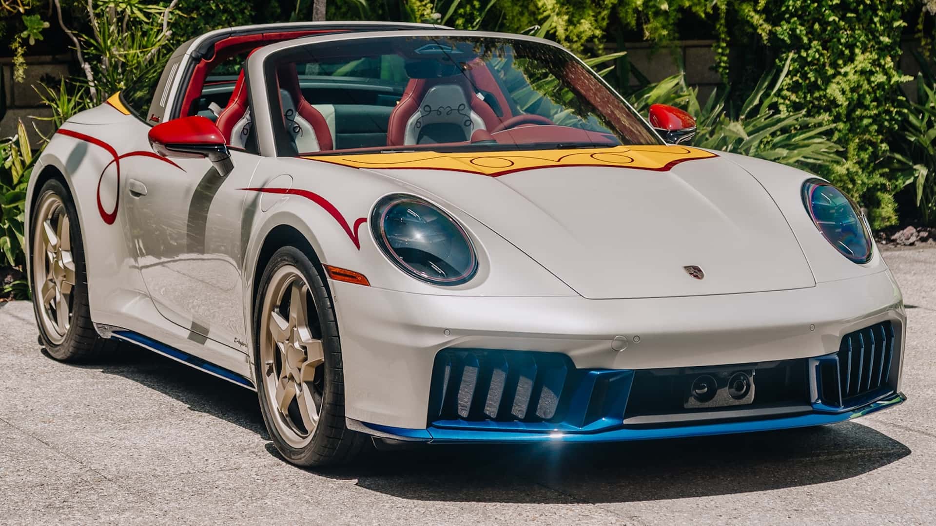 https://cdn.motor1.com/images/mgl/qkYPBq/s1/porsche-and-pixar-toy-story-collaboration.jpg