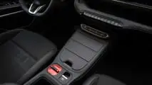 Jeep Avenger: restyling, interior y maletero