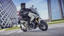 Honda lança a nova X-ADV 750 2026