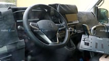 Volkswagen Crafter iç mekana ait casus fotoğrafları