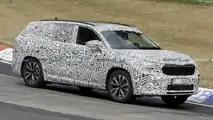 Skoda Kodiaq (2024) auf dem Nürburgring erwischt