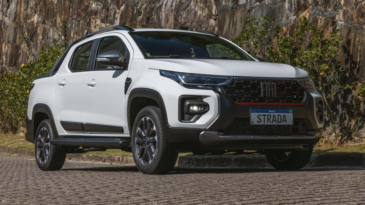 Fiat Strada líder e Chevrolet Sonic estreando bem: confira modelos mais vendidos em maio