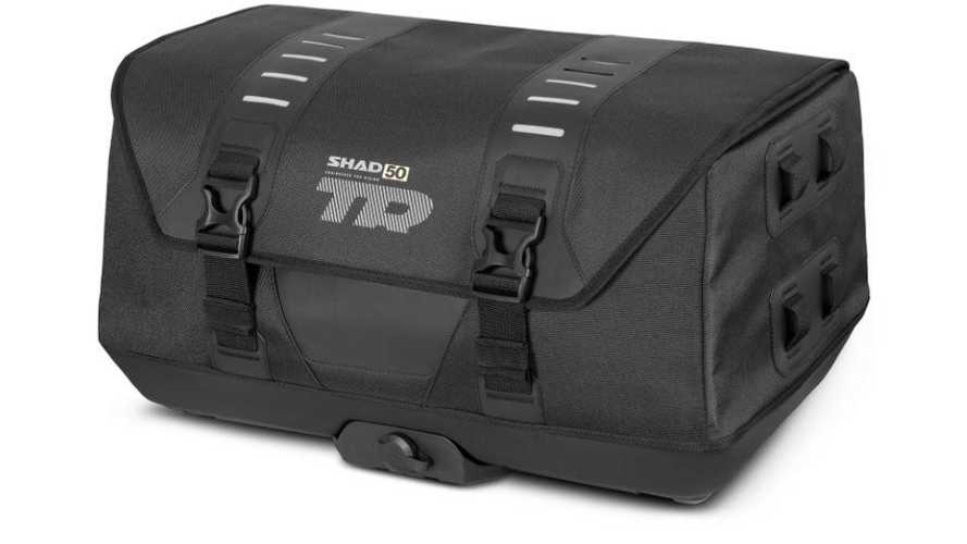 SHAD Terra TR50, con capacidad para dos cascos y con cerradura