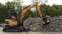 DEVELON 2023: due nuovi miniescavatori Stage V  da 6 ton per l'agri