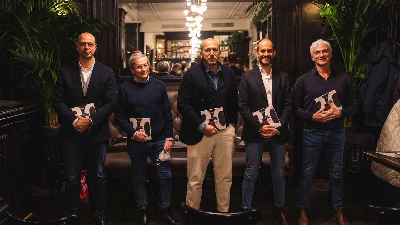 MINI presenta il libro “THE BIG LOVE – Una storia d’amore lunga 20 anni”