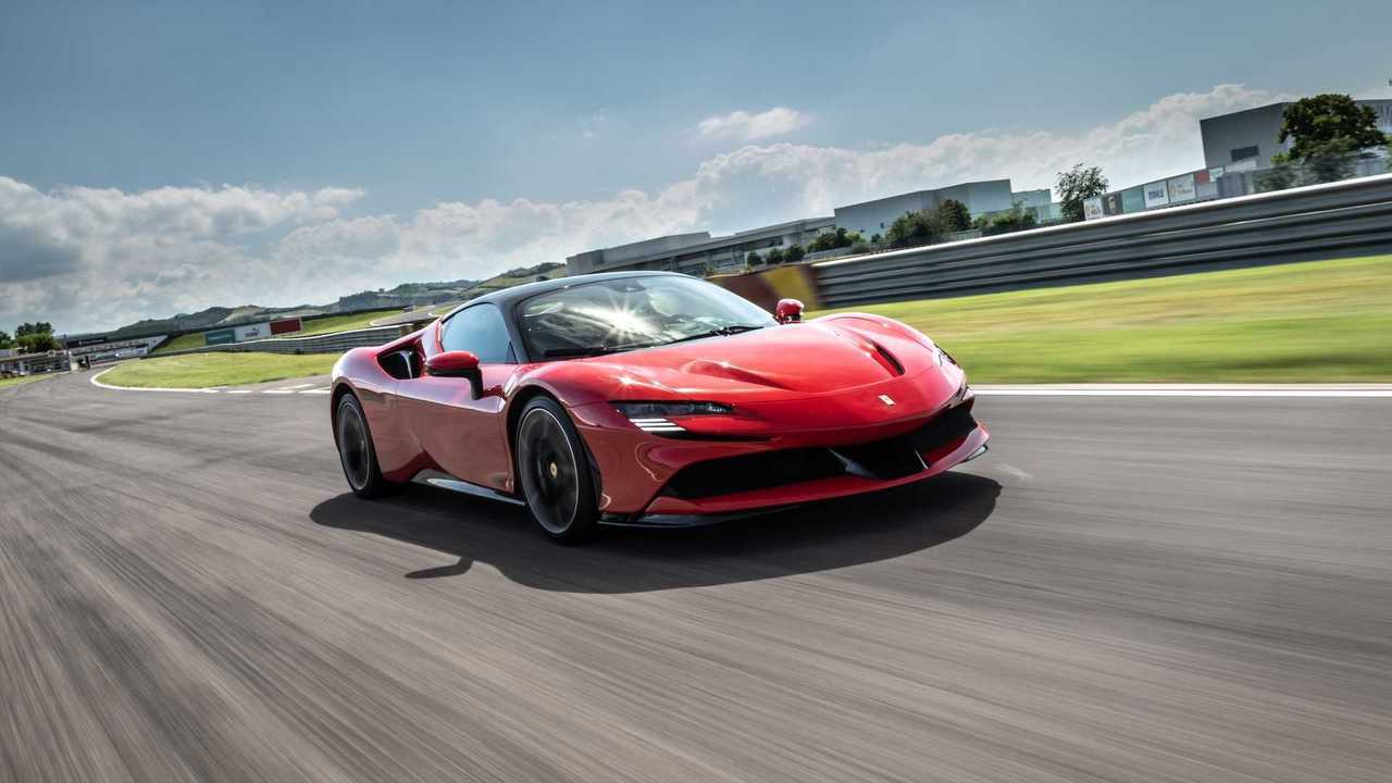 Ferrari SF90 Stradale