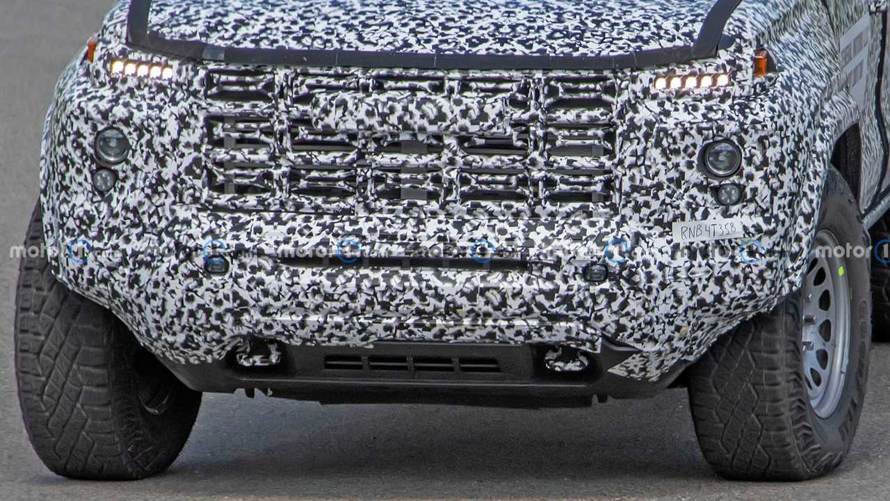 Foto spia vista frontale GMC Canyon AT4X