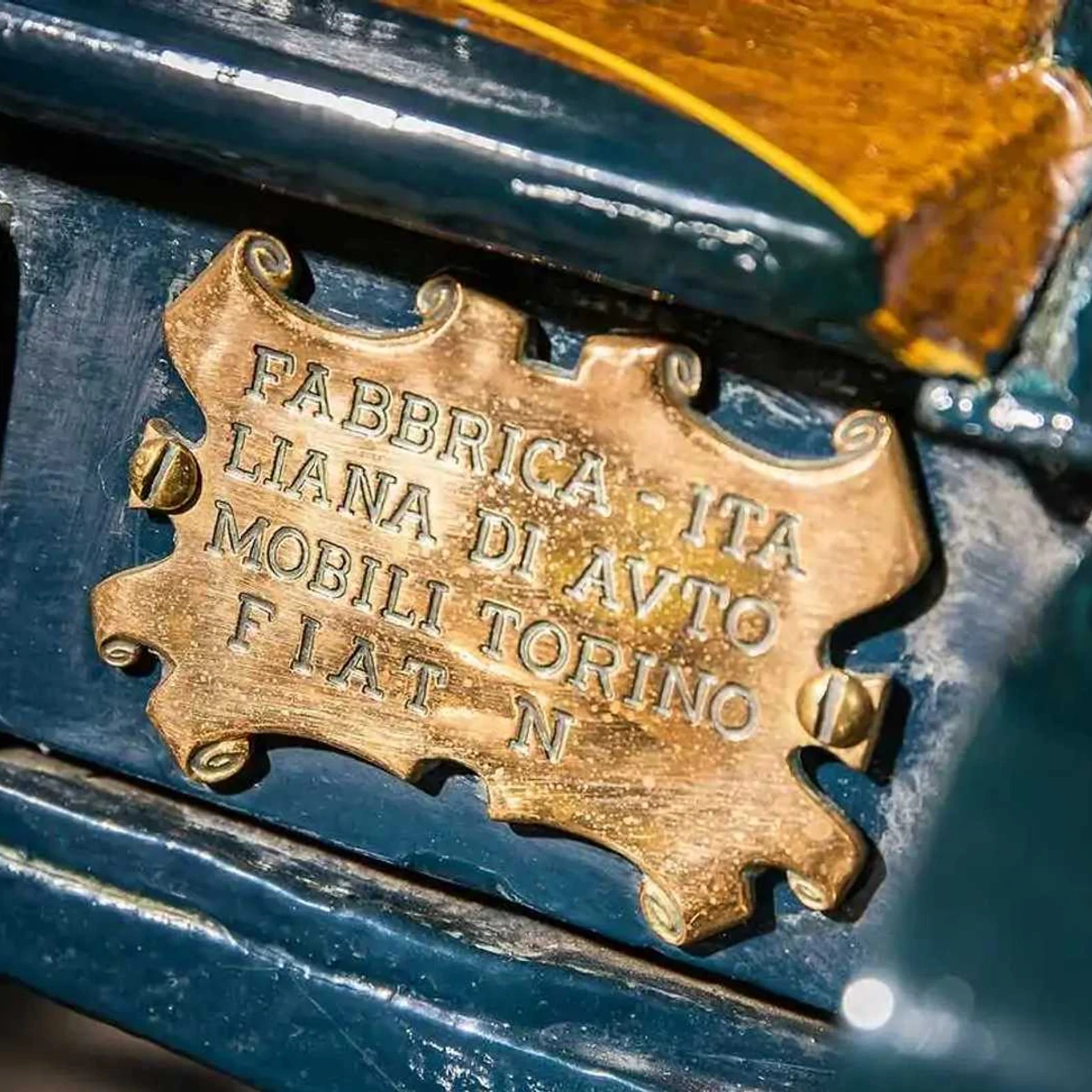 Constructeur automobiles - Histoire et anecdotes derrière leurs noms