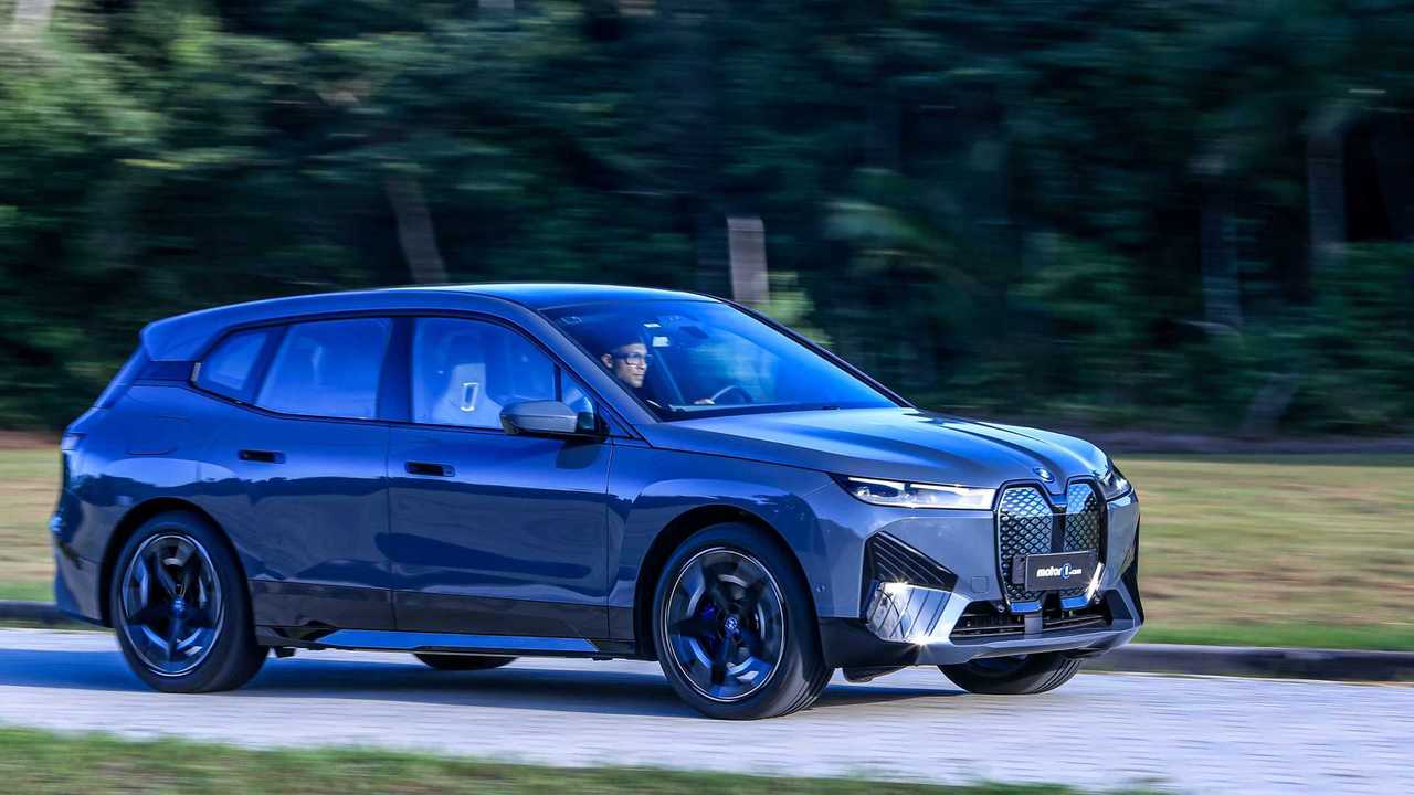 BMW iX xDrive 50i (BR)