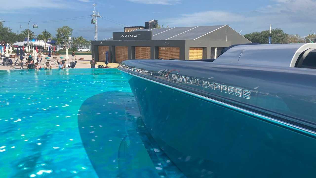 Marina atmopshere at Miami GP 2022