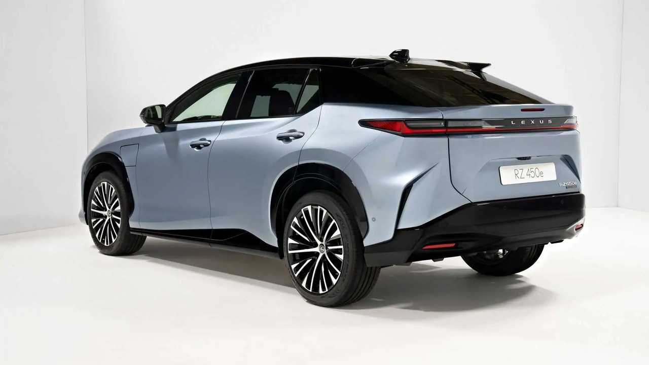 Lexus RZ 450e 2022