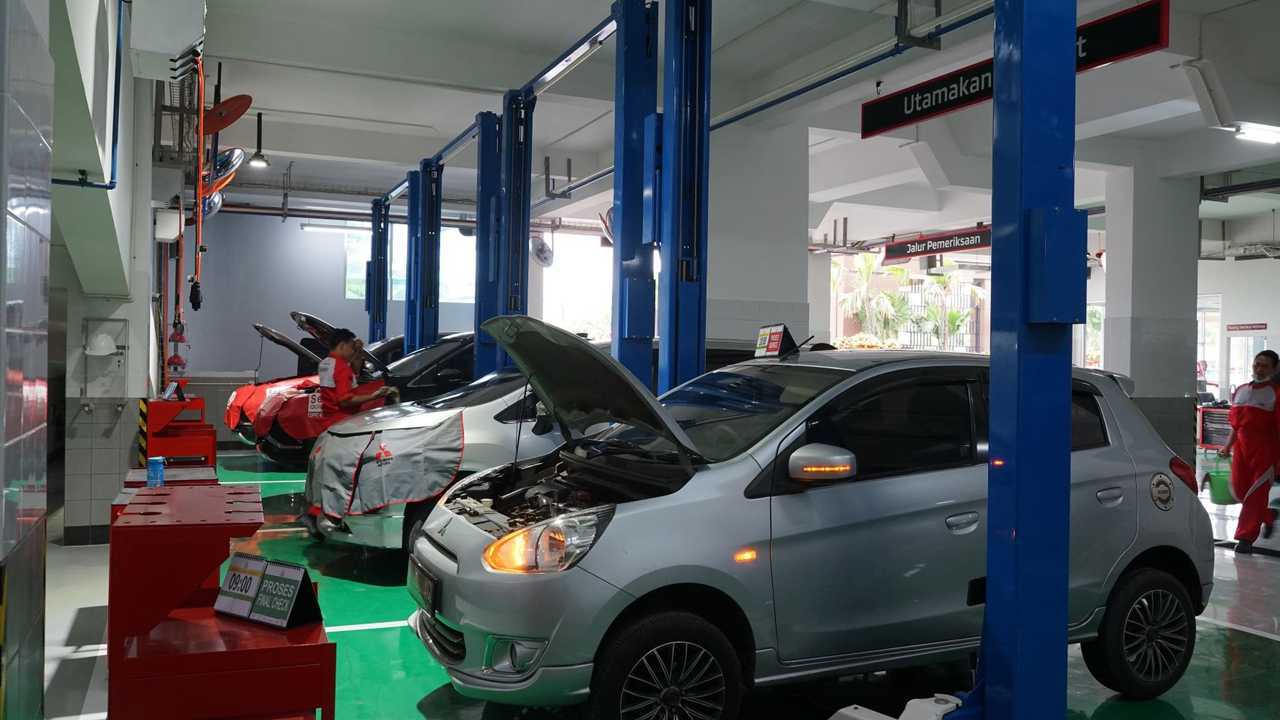 Dealer Mitsubishi Srikandi Diamond Motors
