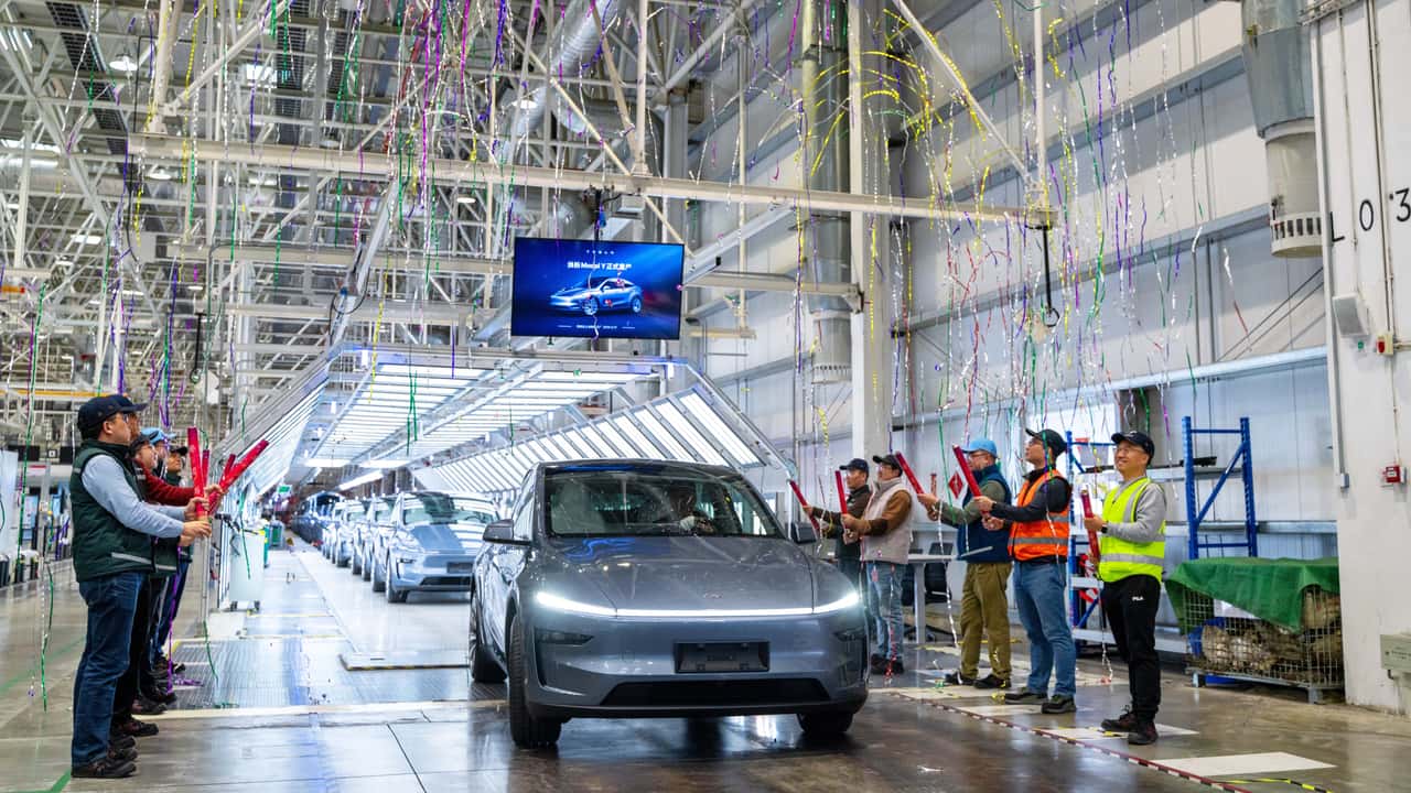 In Cina inizia la produzione della nuova Tesla Model Y