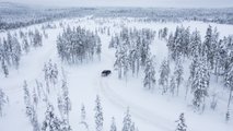 Foto - Polestar 2, la prova in Lapponia sulla neve