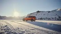 Foto - BMW X1 sulla neve