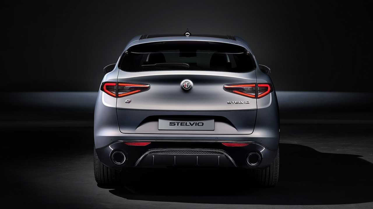 Alfa Romeo Stelvio (2023)