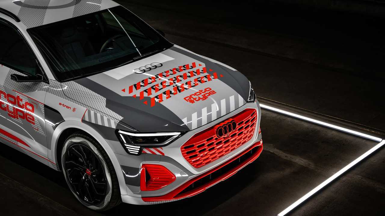 Audi e-tron restyling, i nuovi teaser ufficiali