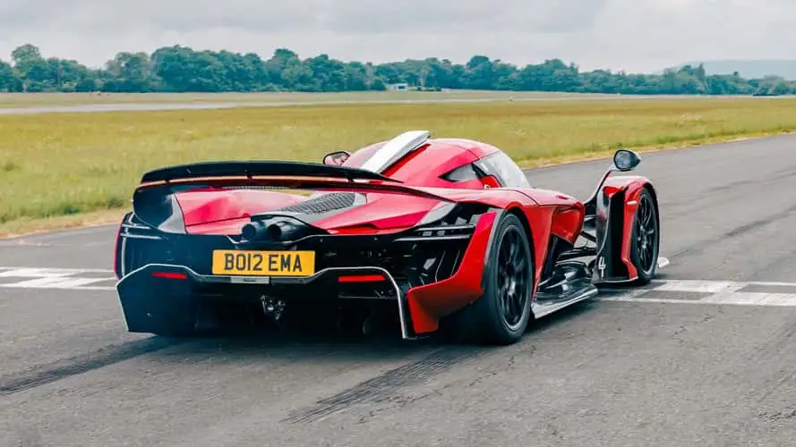 praga-bohema-at-top-gear-test-track.webp