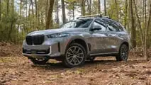 BMW X5 2025 con pacchetto Off-Road