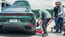 Porsche Panamera Turbo S E-Hybrid à Road Atlanta
