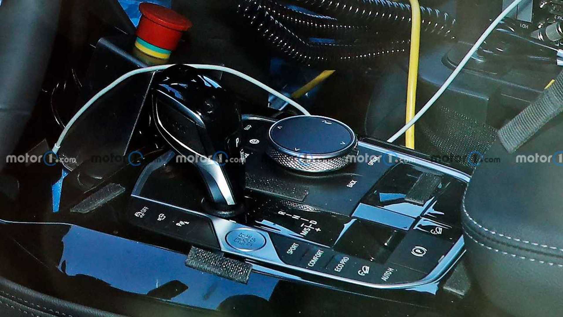 2022-bmw-x4-console-shifter-spy-photo.jpg