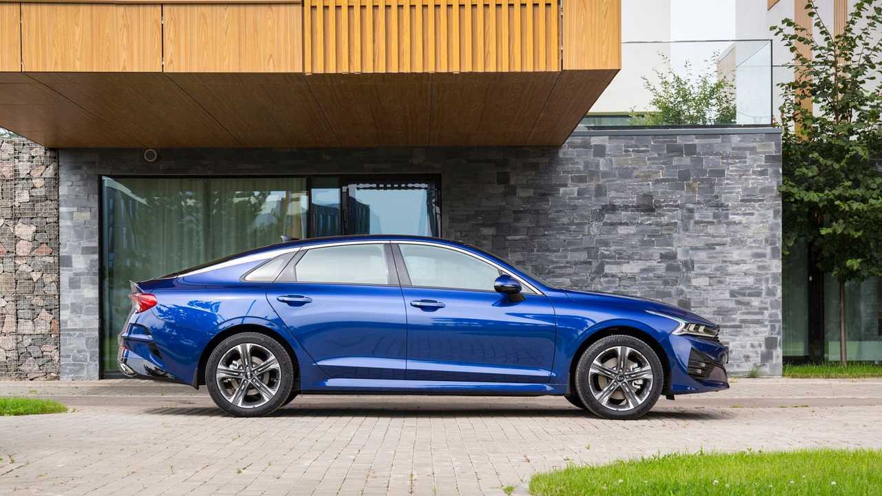 Первый тест Kia K5 (экстерьер)