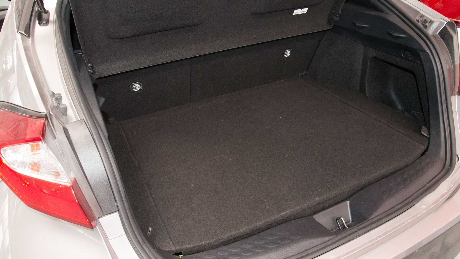 Adesso le auto ibride possono andare a metano arriva l'omologazione