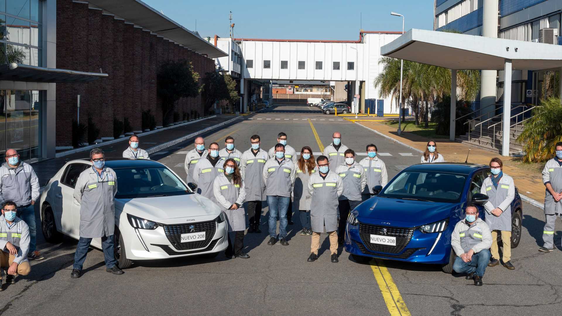 Com demanda baixa, Peugeot diminuirá produção de 208 e 2008 na Argentina