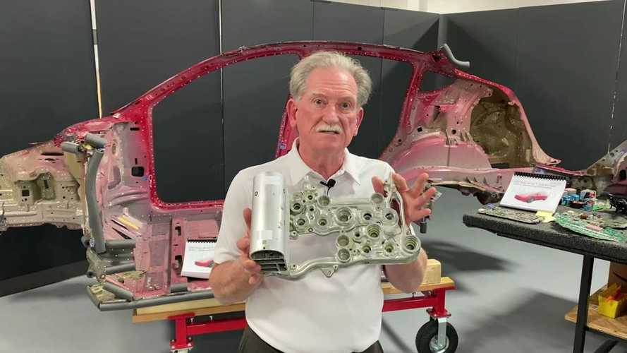 Sandy Munro Refutes Insinuation That He Works For Tesla In Amazing Way