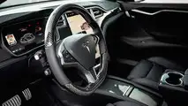 T Sportline Tesla Deri İç Kabin