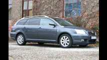 Test: Avensis Combi 2.2 D