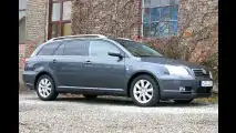 Test: Avensis Combi 2.2 D