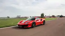 Ferrari 488 Pista, prova sul circuito di Fiorano