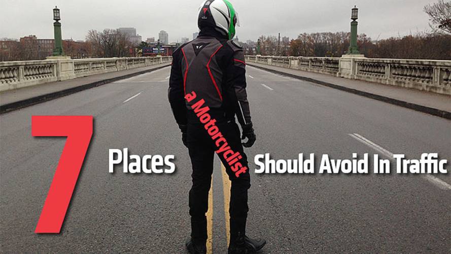 7 Places a Motorcyclist Should Avoid In Traffic