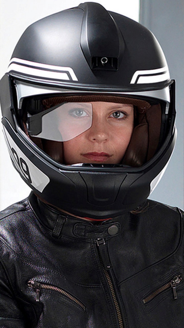 BMW Motorrad Unveils Connected Ride Concept, Helmet HUD, and Laser Light