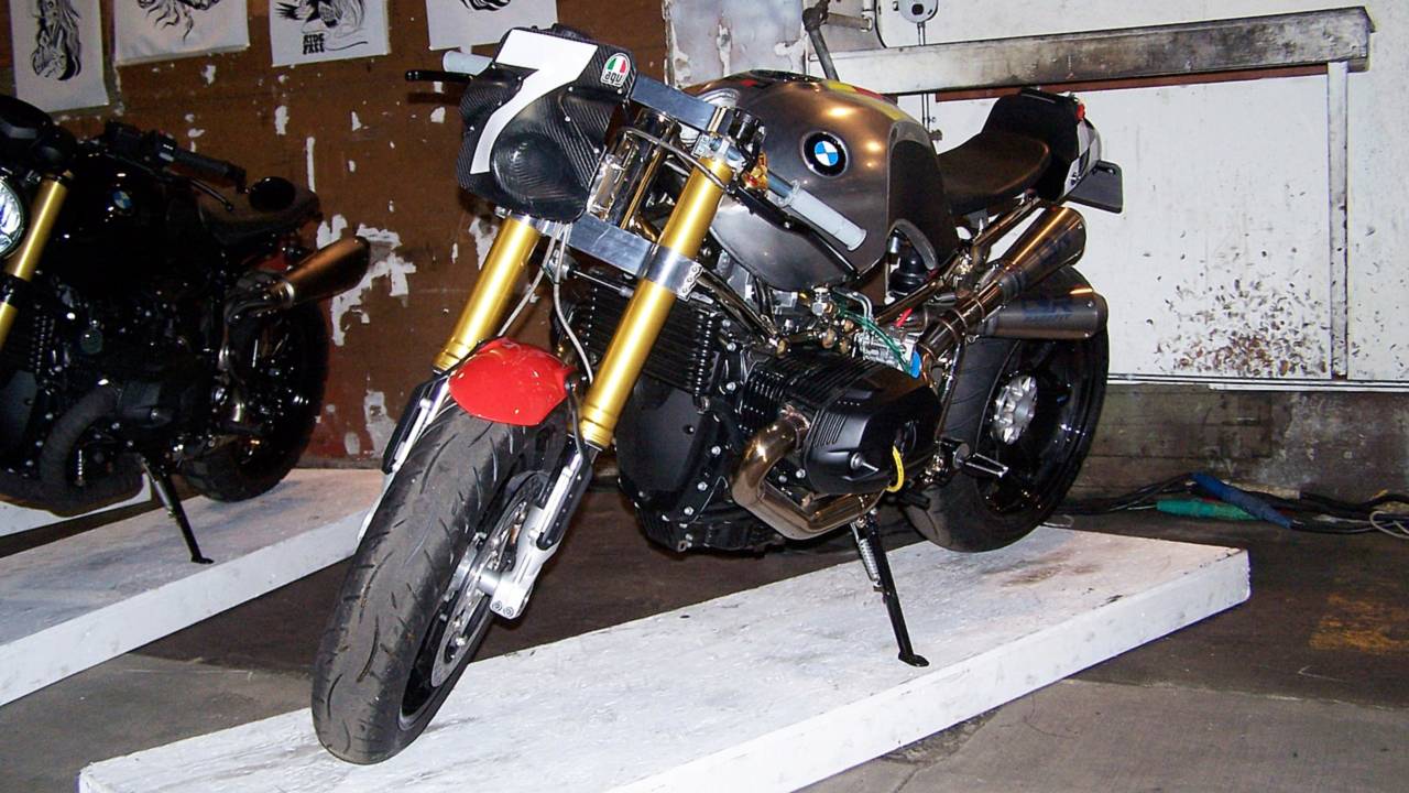 Spirit Lake Cycles from Los Angeles entered this '2 BMW R100R