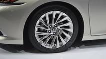 2019 Lexus ES