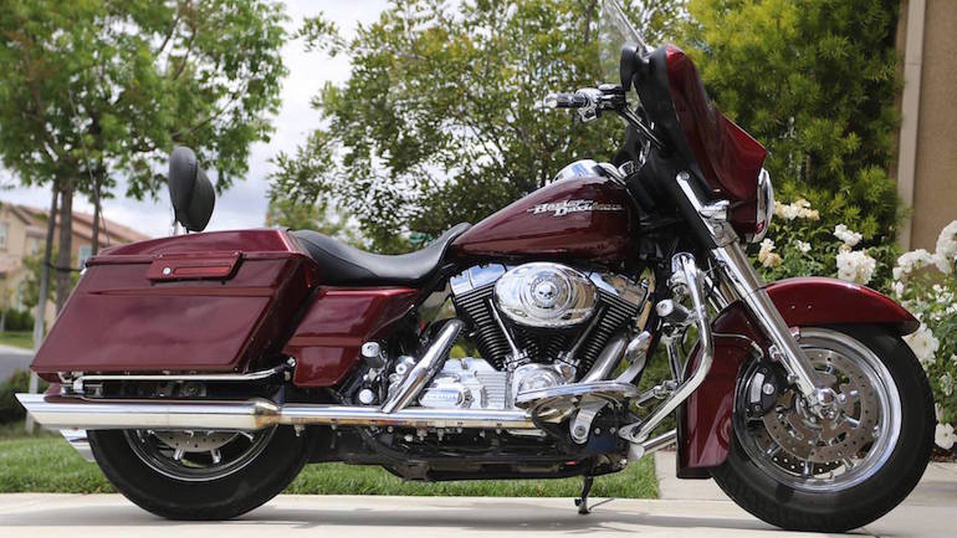 How to Sell a Motorcycle Photos