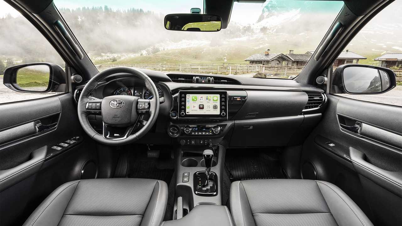 Toyota Hilux Invincible
