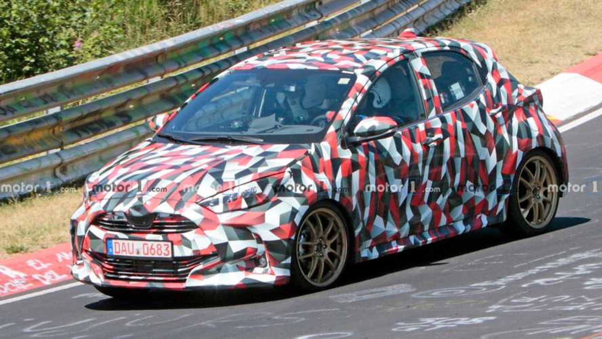 next-gen-toyota-yaris-sport-spy-photos.jpg