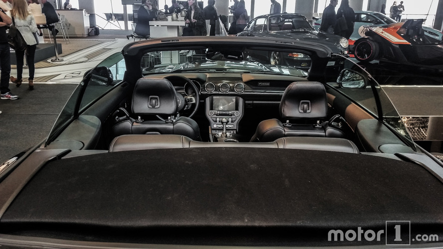 Sutton CS800 Mustang Top Marques