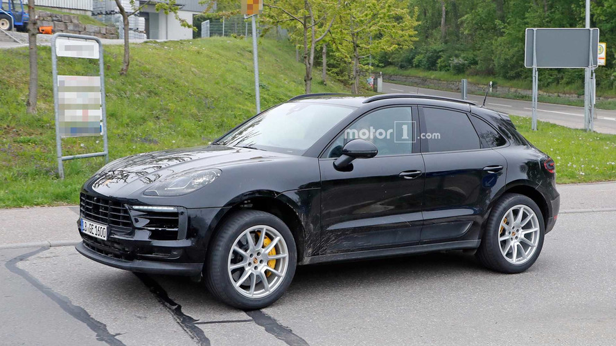 Porsche Macan Refresh Spy Shots