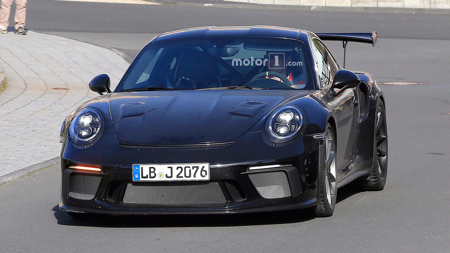 Porsche 911 GT3 RS Refresh Spy Pics