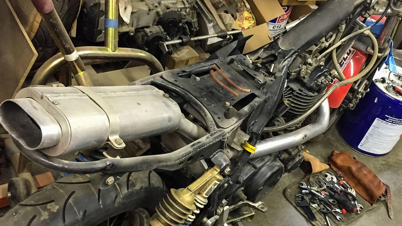 Many cool racing modifications on The SR500