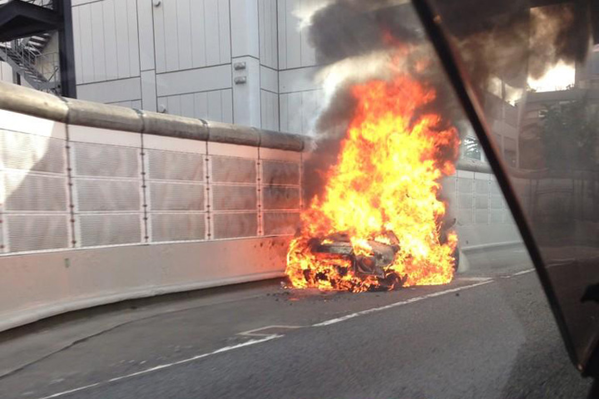 Lamborghini Murcielago Burns in a Blaze of Glory