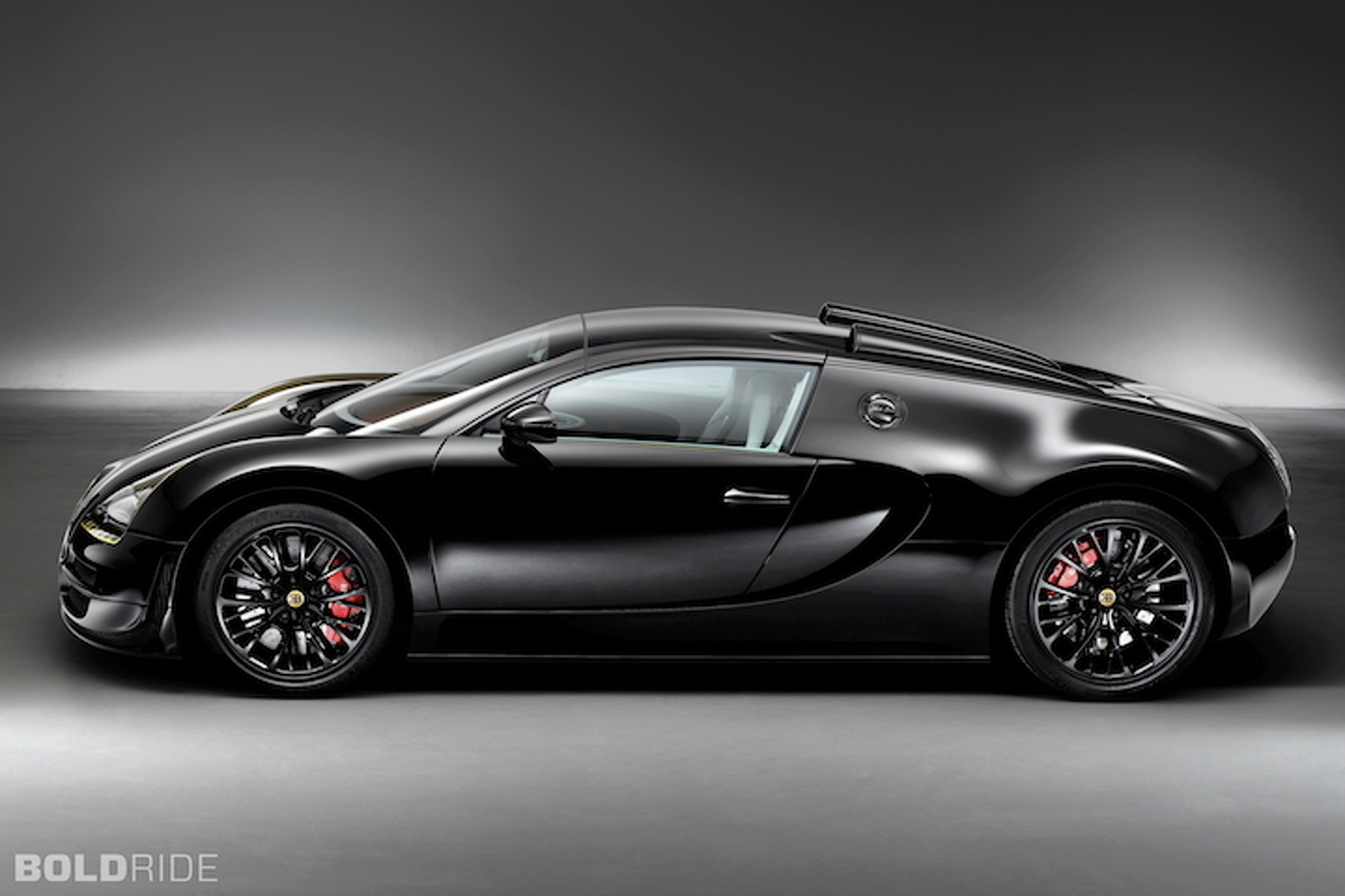 Bugatti Introduces Special Edition Veyron Black Bess, Aimed at Chinese Market