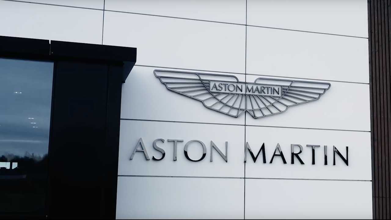 Watch Nico Rosberg Customize An Aston Martin Valkyrie